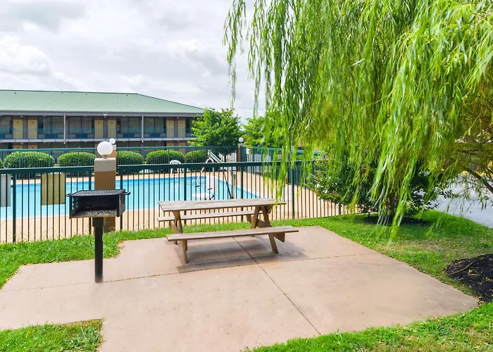 Americas Best Value Inn-Goodlettsville/N. Nashville